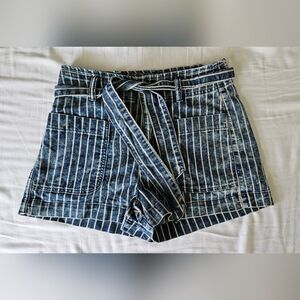 NWOT American Eagle Shorts